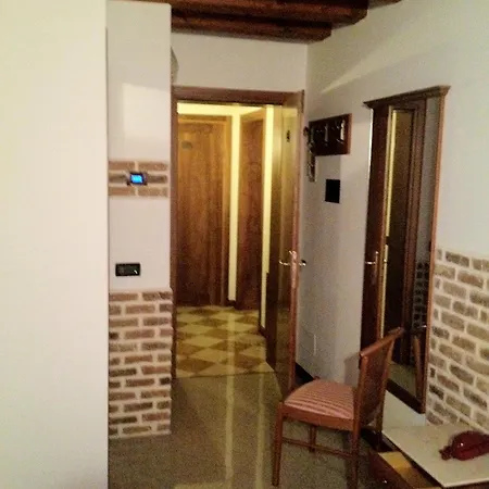 Ca'nova Alloggi Pensjonat 2*